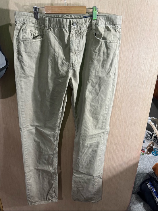 Vineyard Vines Other - Vineyard Vines Men’s Chinos in Light Khaki Size 36